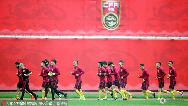 导演乌尔善、总制片人杜扬、美术指 《刀见笑》砍“石头” 乌尔善将成下一个宁浩？