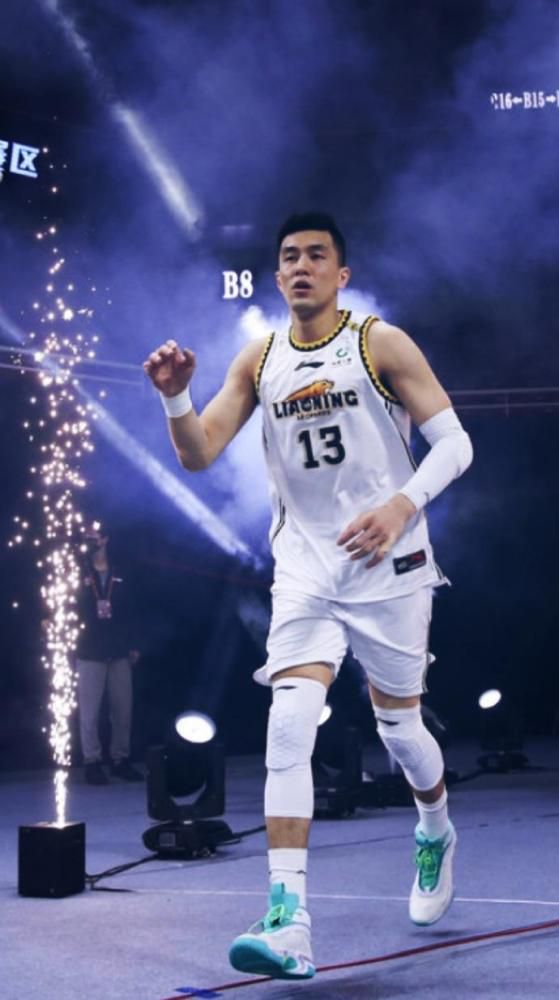 2026-03-11 《呼啸山庄》曝预告 玛格特罗比重构经典爱恨史诗2026-03-06 《呼啸山庄》曝中国独家海报 爱欲深重经典新诠释2026-02-25 《呼啸山庄》首曝幕后特辑 揭秘经典虐恋全新改编2026-01-23 《呼啸山庄》内地定档3.13 全新演绎经典爱欲虐恋2026-01-21 《绮梦之旅》：为何这场“梦境”难以打动观众2025-10-24 布莱德利·库珀商谈《十一罗汉》前传 合作罗比！